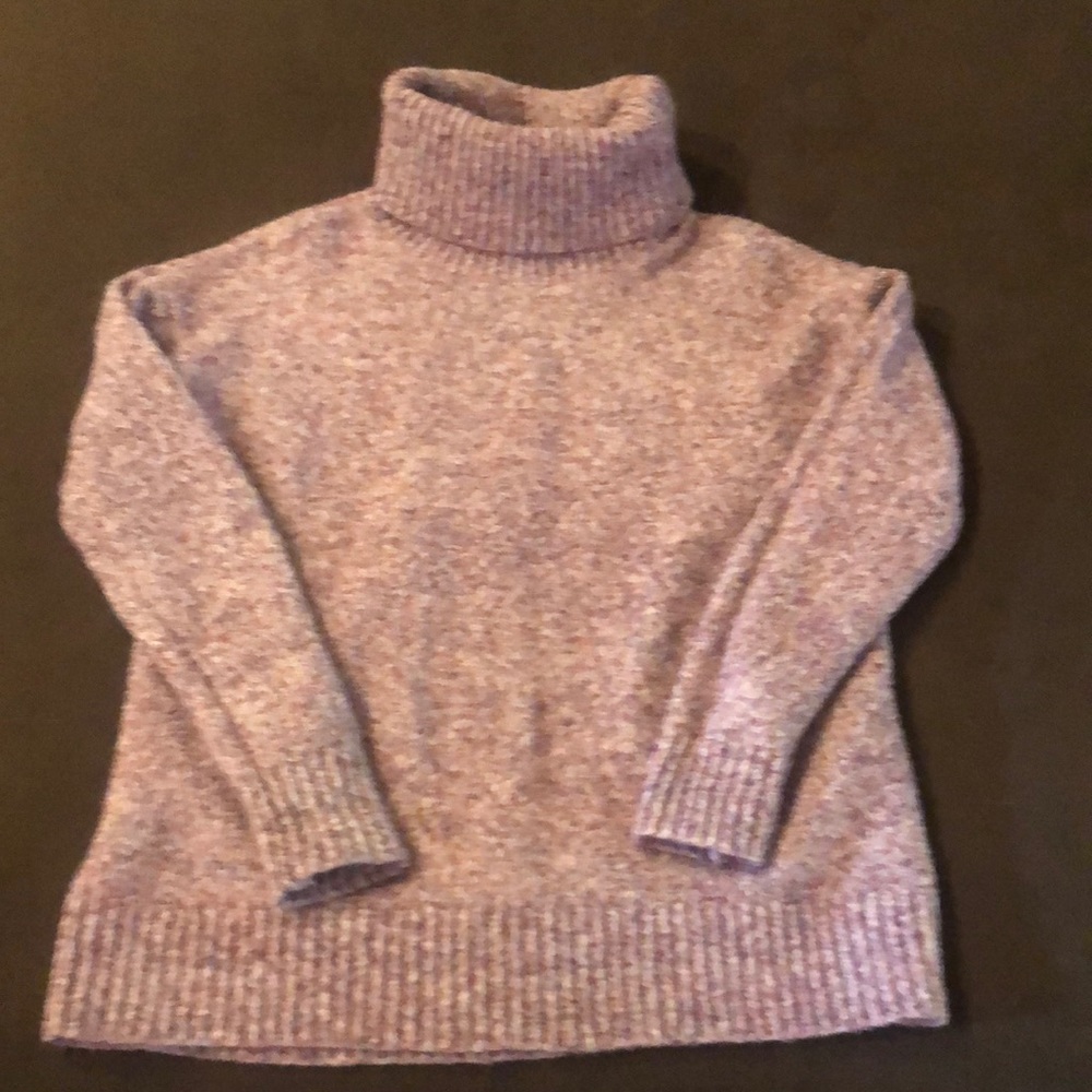 Very thick ladiesTurtleneck sweater😁